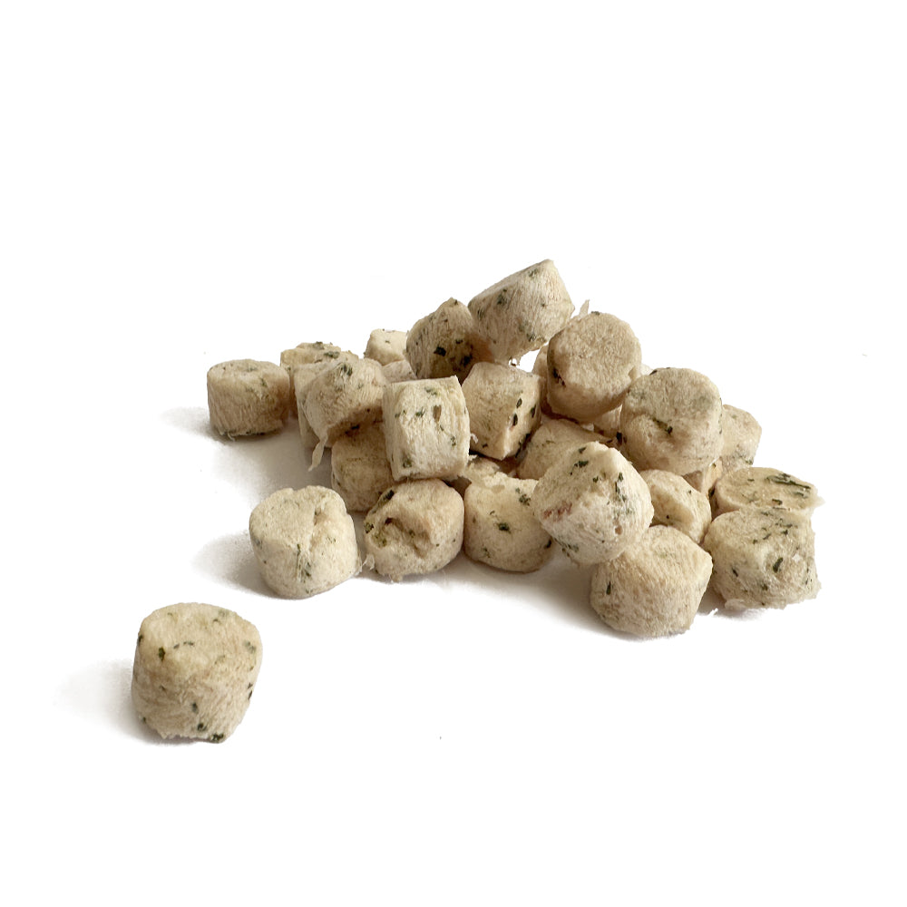 Freeze Dried Chicken Bites with Catnip
