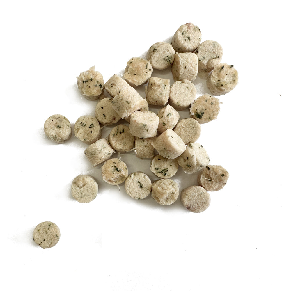 Freeze Dried Chicken Bites with Catnip
